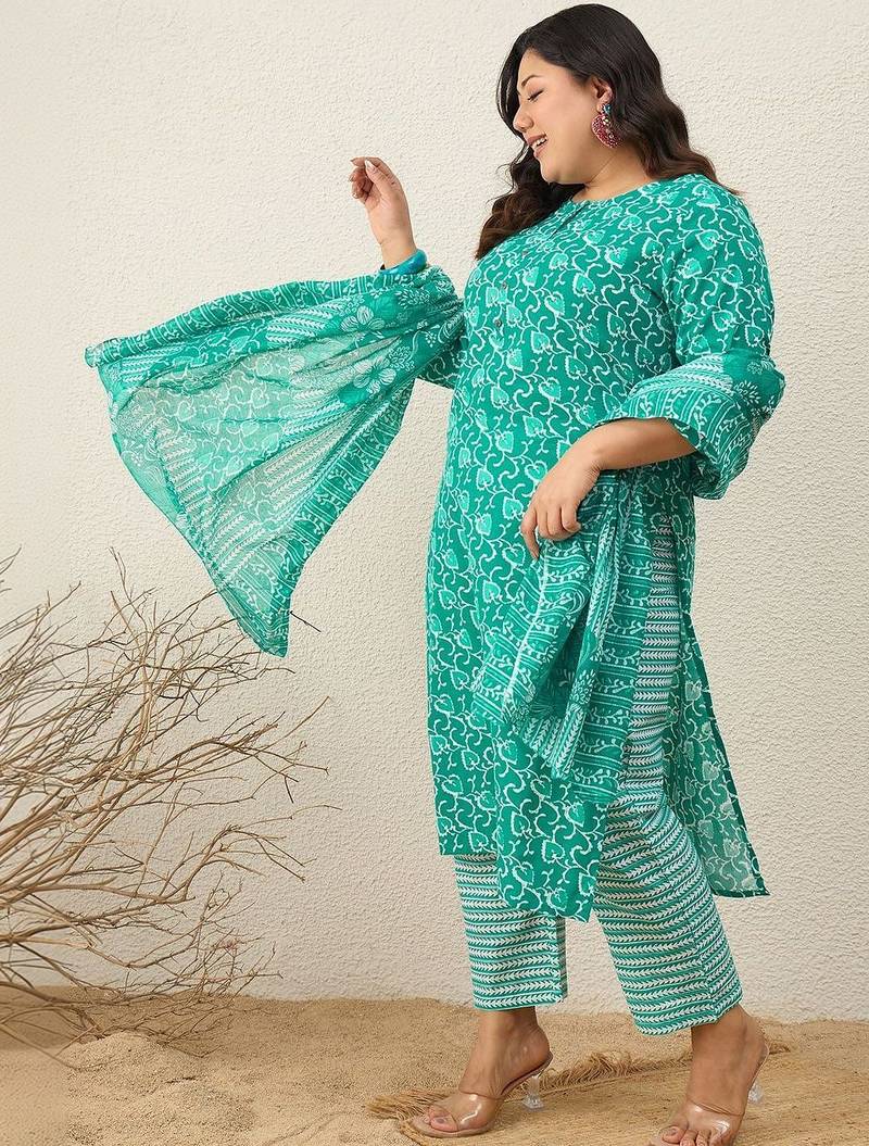 Plus Size Motifs Printed Regular Kurta with Trousers & With Dupatta