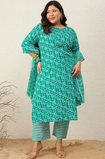Plus Size Motifs Printed Regular Kurta with Trousers & With Dupatta