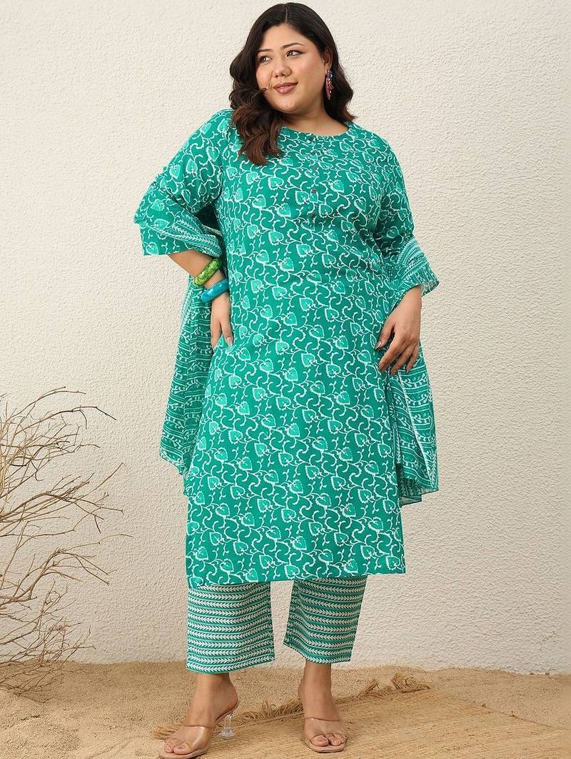 Plus Size Motifs Printed Regular Kurta with Trousers & With Dupatta