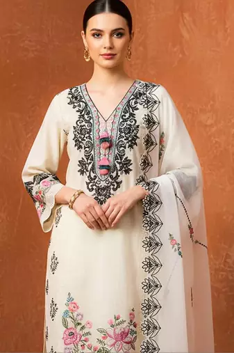 Women Floral Embroidered Regular Thread Work Pure Cotton Kurta Set