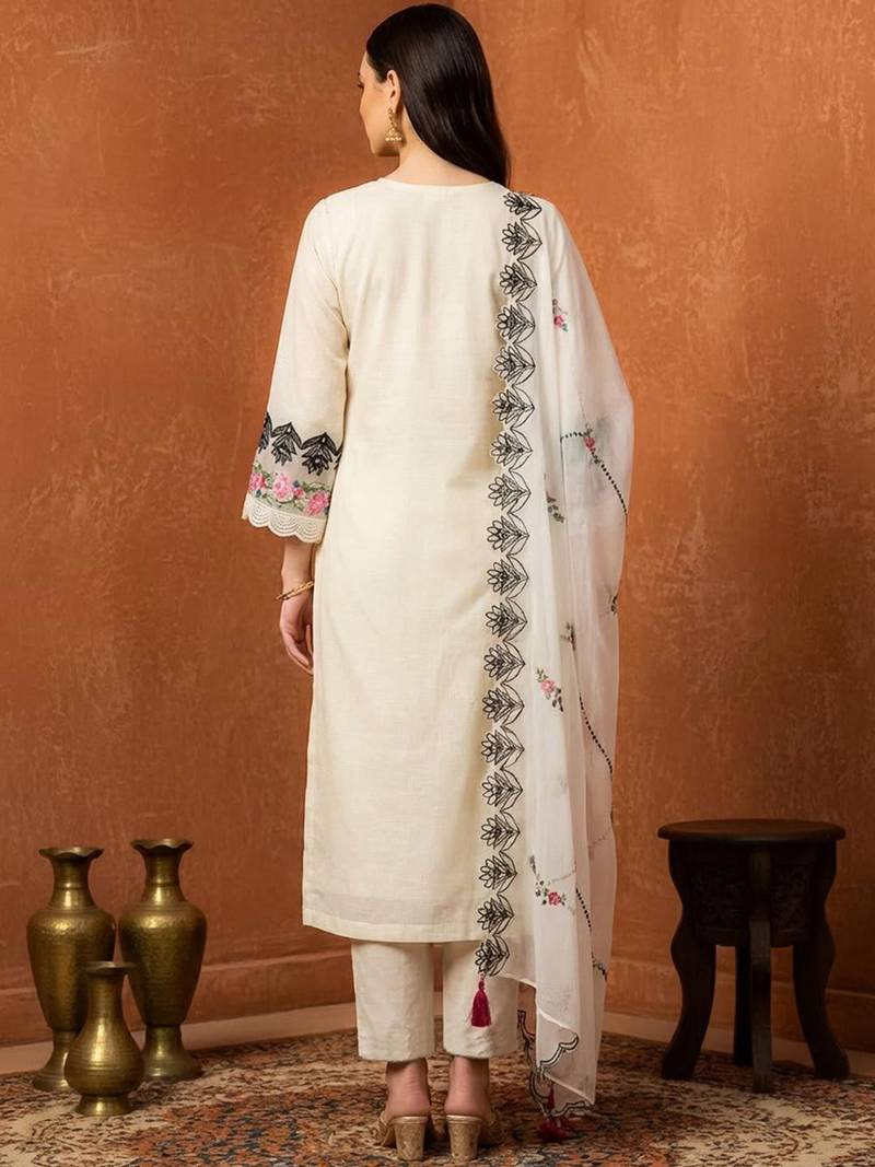 Women Floral Embroidered Regular Thread Work Pure Cotton Kurta Set