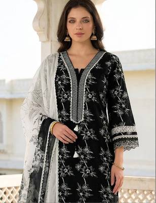 Women Floral Printed Regular Thread Work Pure Cotton Kurta with Trousers & With Dupatta 2