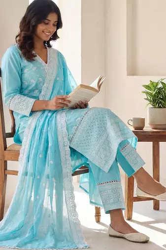 Women Ethnic Motifs Embroidered Regular Thread Work Pure Cotton Kurta with Trousers & With Dupatta