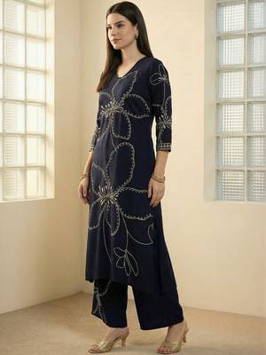 Women Ethnic Motifs Embroidered Regular Thread Work Kurta with Palazzos 3