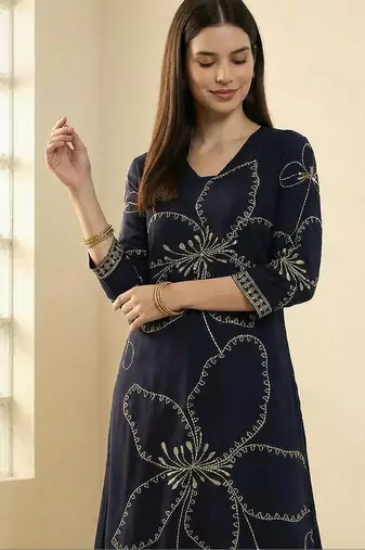 Women Ethnic Motifs Embroidered Regular Thread Work Kurta with Palazzos
