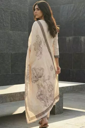 Women Floral Printed Regular Linen Kurta with Trousers & With Dupatta