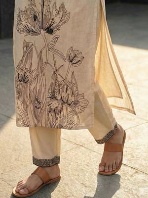 Women Floral Printed Regular Linen Kurta with Trousers & With Dupatta 7