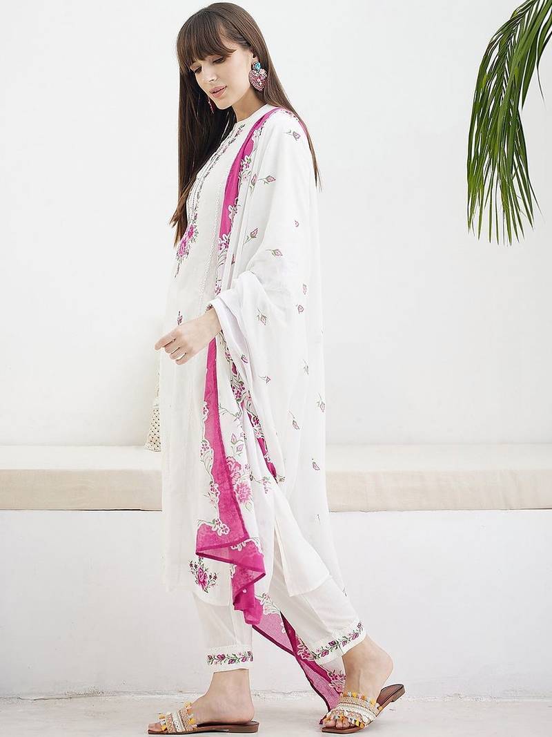 Women Floral Embroidered Regular Thread Work Pure Cotton Kurta with Trousers & With Dupatta