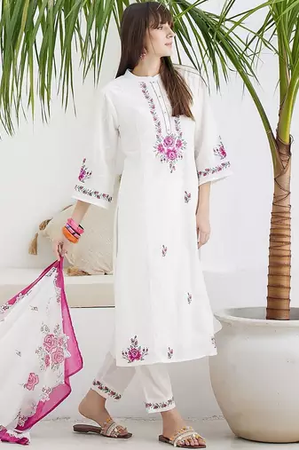 Women Floral Embroidered Regular Thread Work Pure Cotton Kurta with Trousers & With Dupatta