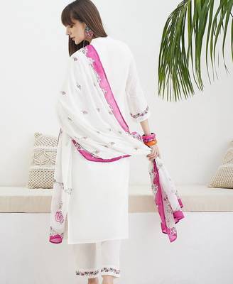 Women Floral Embroidered Regular Thread Work Pure Cotton Kurta with Trousers & With Dupatta 6