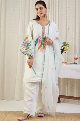 Ethnic Motifs Embroidered V-Neck Thread Work Kurta With Trousers & Dupatta