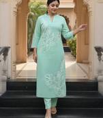 Floral Embroidered Thread Work Pure Cotton Kurta With Trousers