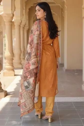Women Ethnic Motifs Printed Kurta with Trousers & Dupatta