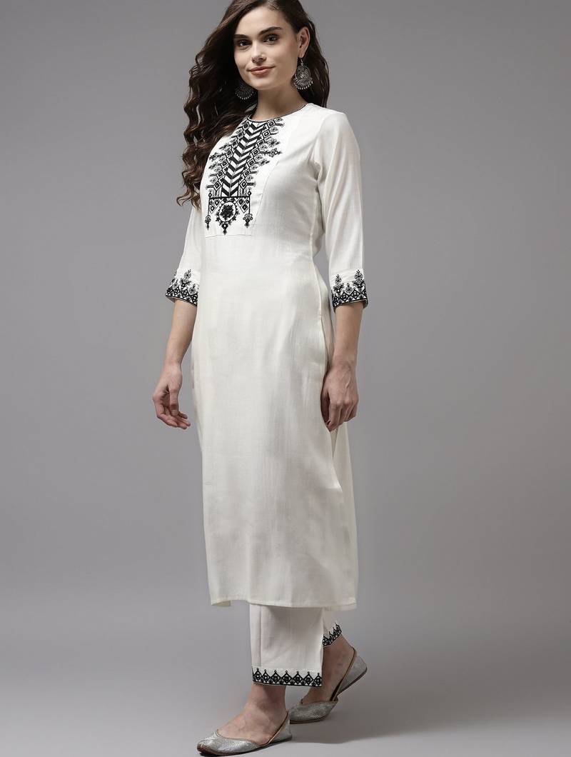 Women White Floral Yoke Design Regular Mirror Work Kurta with Palazzos & With Dupatta