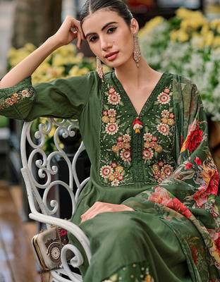 Floral Yoke Design Thread Work A-Line Kurta With Trousers & Dupatta 5