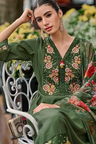 Floral Yoke Design Thread Work A-Line Kurta With Trousers & Dupatta