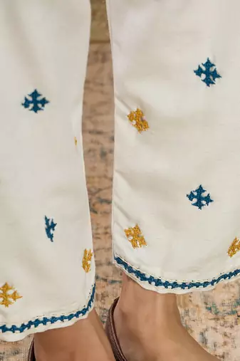 Women Ethnic Motifs Embroidered Kurta with Trousers & Dupatta
