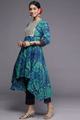 Turquoise Blue Tie & Dye Dyed Zari Sequined High Low A-Line Kurta with Trousers
