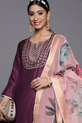 Women Purple Yoke Design Kurta with Trousers & Dupatta