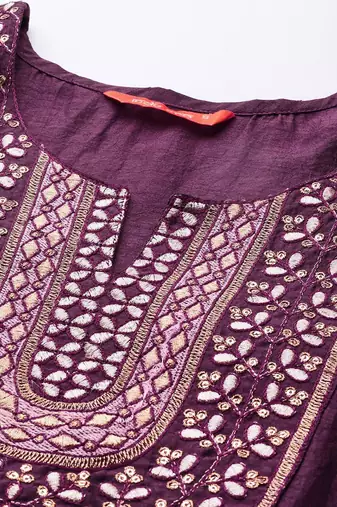 Women Purple Yoke Design Kurta with Trousers & Dupatta