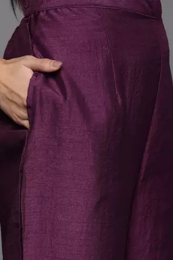 Women Purple Yoke Design Kurta with Trousers & Dupatta