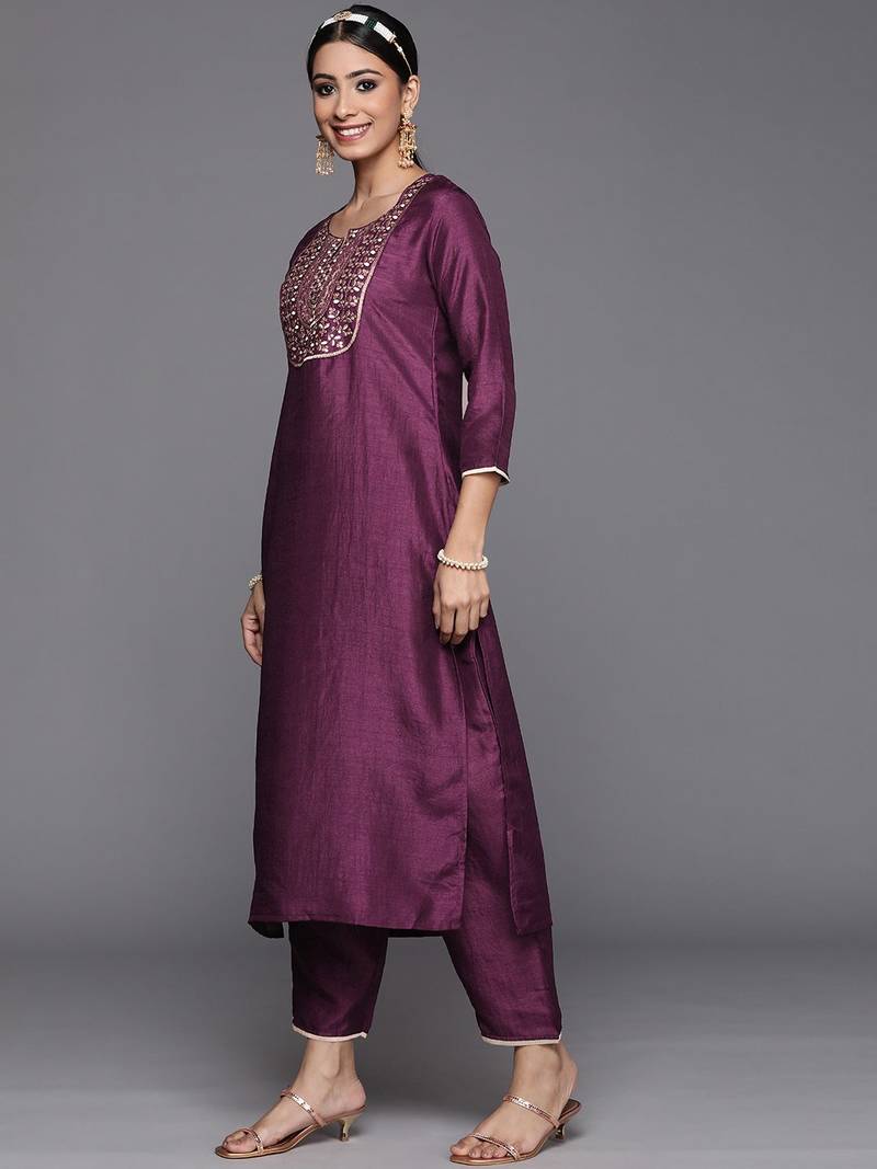 Women Purple Yoke Design Kurta with Trousers & Dupatta