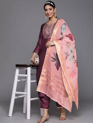 Women Purple Yoke Design Kurta with Trousers & Dupatta 8