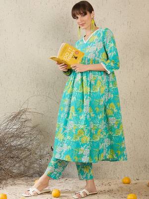 Women Floral Printed Regular Pure Cotton Kurta with Trousers 3