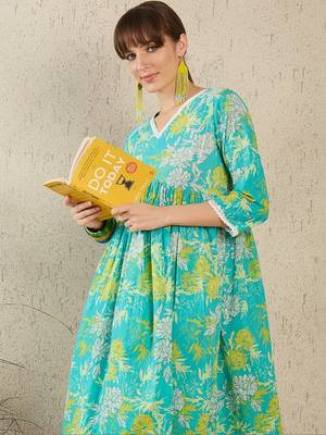 Women Floral Printed Regular Pure Cotton Kurta with Trousers 7