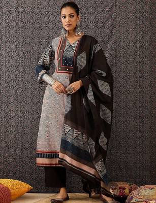 Women Printed Regular Beads and Stones Pure Cotton Kurta with Trousers & With Dupatta 1