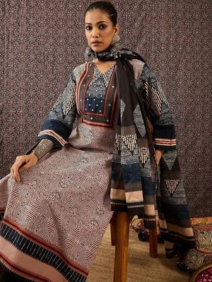 Women Printed Regular Beads and Stones Pure Cotton Kurta with Trousers & With Dupatta 3