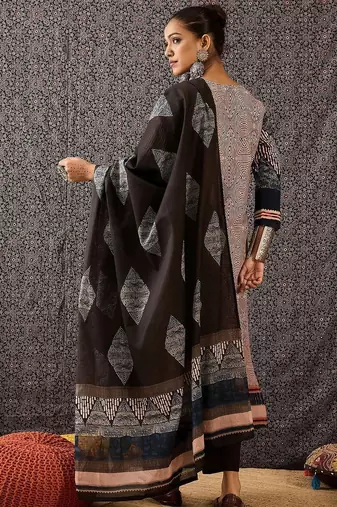 Women Printed Regular Beads and Stones Pure Cotton Kurta with Trousers & With Dupatta