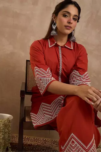 Women Ethnic Motifs Embroidered Regular Thread Work Pure Cotton Kurta with Palazzos