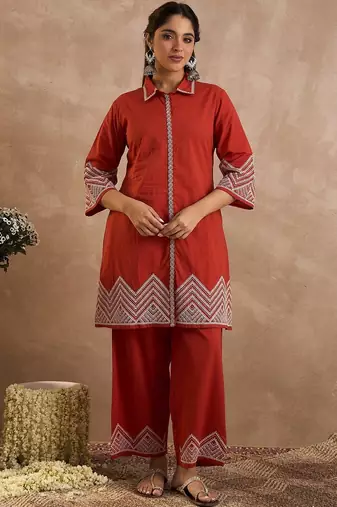 Women Ethnic Motifs Embroidered Regular Thread Work Pure Cotton Kurta with Palazzos