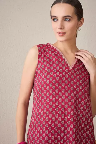 Women Ethnic Motifs Printed Regular Pure Cotton Kurta with Trousers