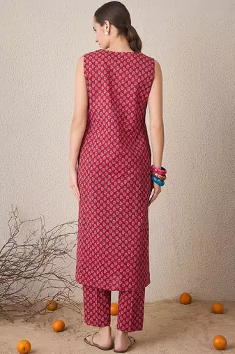 Women Ethnic Motifs Printed Regular Pure Cotton Kurta with Trousers