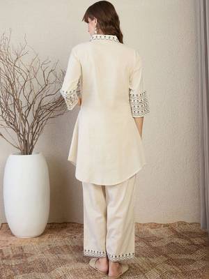 Women Ethnic Motifs Embroidered Regular Thread Work Kurta with Trousers 5