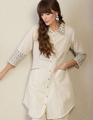 Women Ethnic Motifs Embroidered Regular Thread Work Kurta with Trousers 6