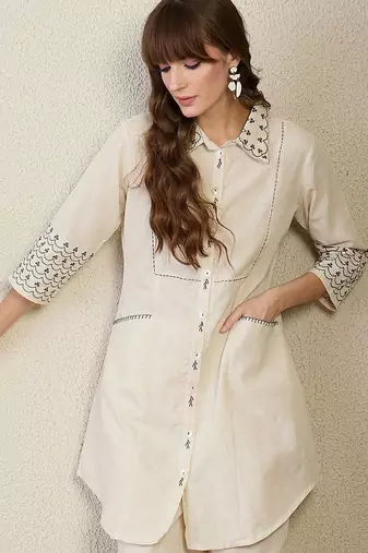 Women Ethnic Motifs Embroidered Regular Thread Work Kurta with Trousers