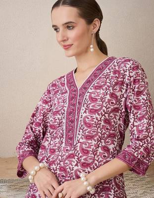 Women Paisley Printed Regular Pure Cotton Kurta with Trousers 2