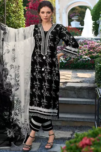 Women Floral Printed Regular Thread Work Pure Cotton Kurta with Trousers & With Dupatta