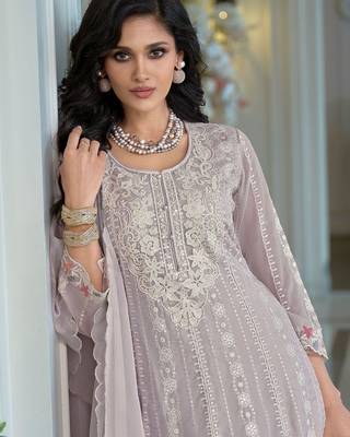 Floral Embroidered Thread Work Organza A-Line Kurta & Trousers With Dupatta 2