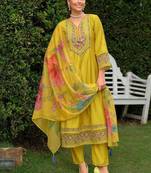 Women Floral Embroidered Kurta with Trousers & Dupatta