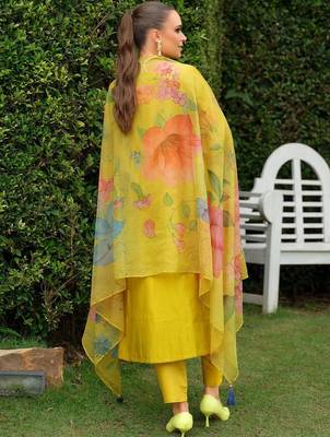 Women Floral Embroidered Kurta with Trousers & Dupatta 4