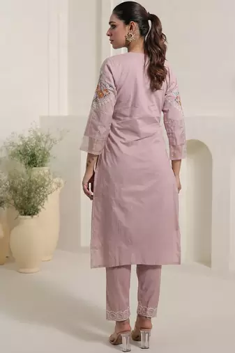 Women Floral Embroidered Sequinned Pure Cotton Kurta with Trousers & Dupatta