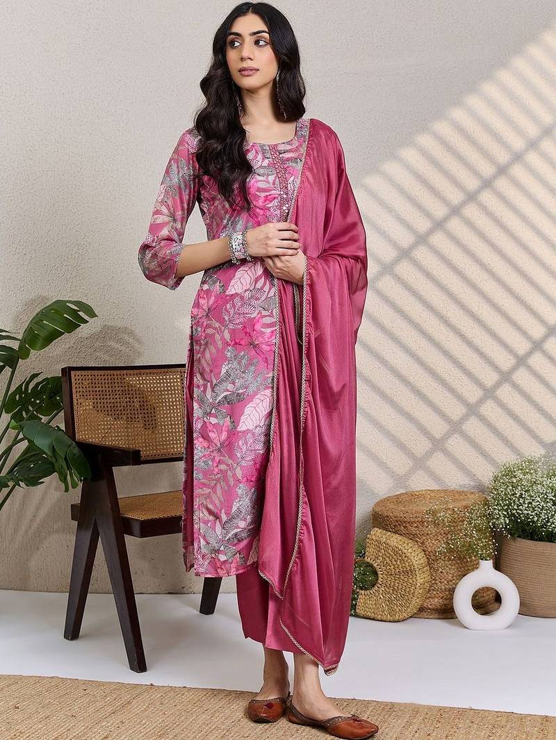 Women Floral Printed Regular Mirror Work Kurta With Trousers & Dupatta Kurta Sets
