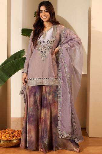 Women Crushed Oraganza Silk Embroidered Kurta Set with Dupatta