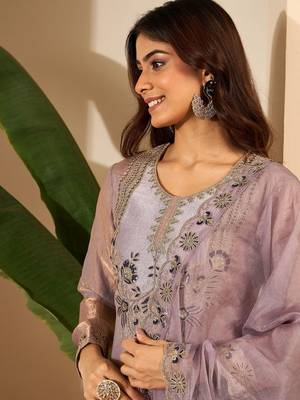 Women Crushed Oraganza Silk Embroidered Kurta Set with Dupatta 2