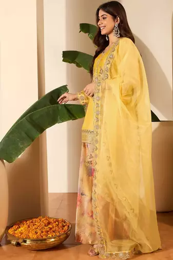 Women Crushed Oraganza Silk Embroidered Kurta Set with Dupatta