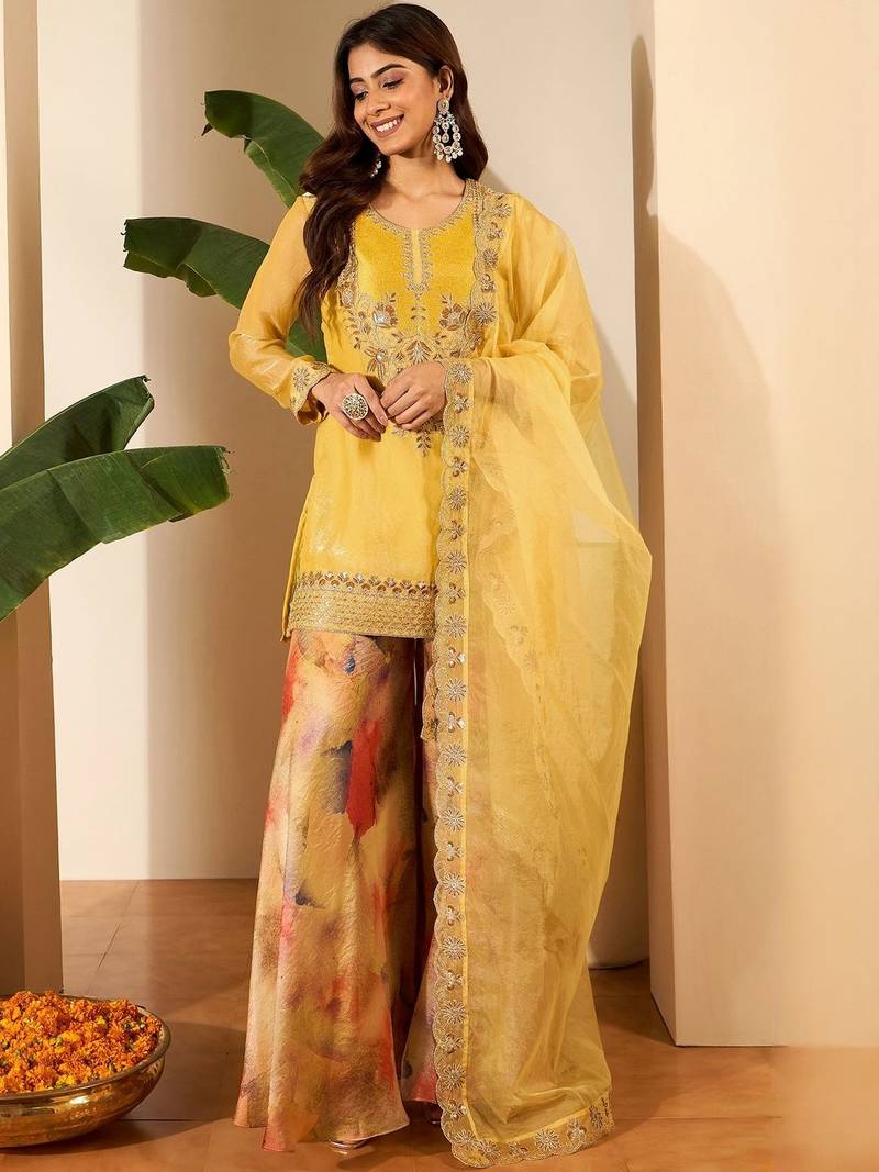 Women Crushed Oraganza Silk Embroidered Kurta Set with Dupatta